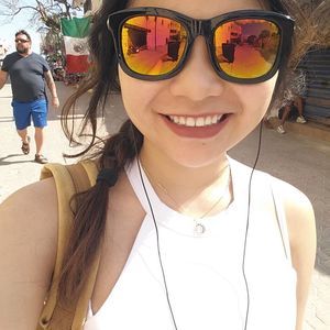 Meet your Posher, Uyen